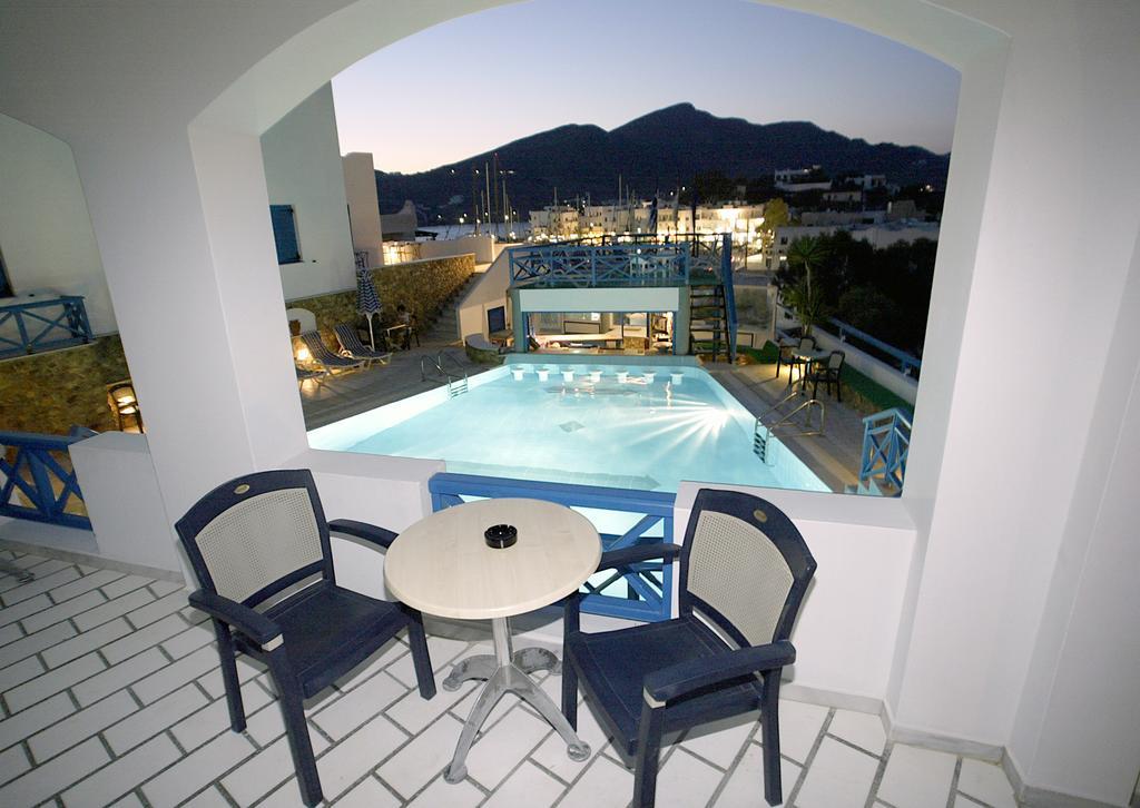 Poseidon Hotel 이오스 코라 외부 사진